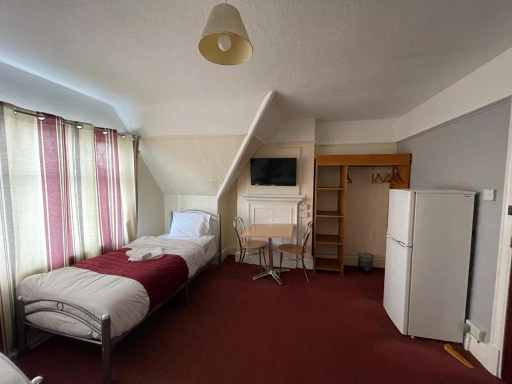 St Nicholas Hotel Harrow